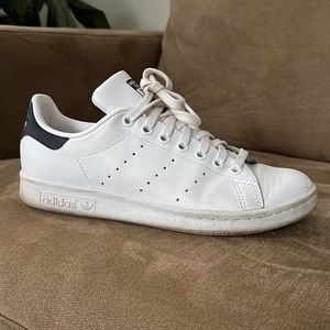 Stan Smiths, Size 8 womens